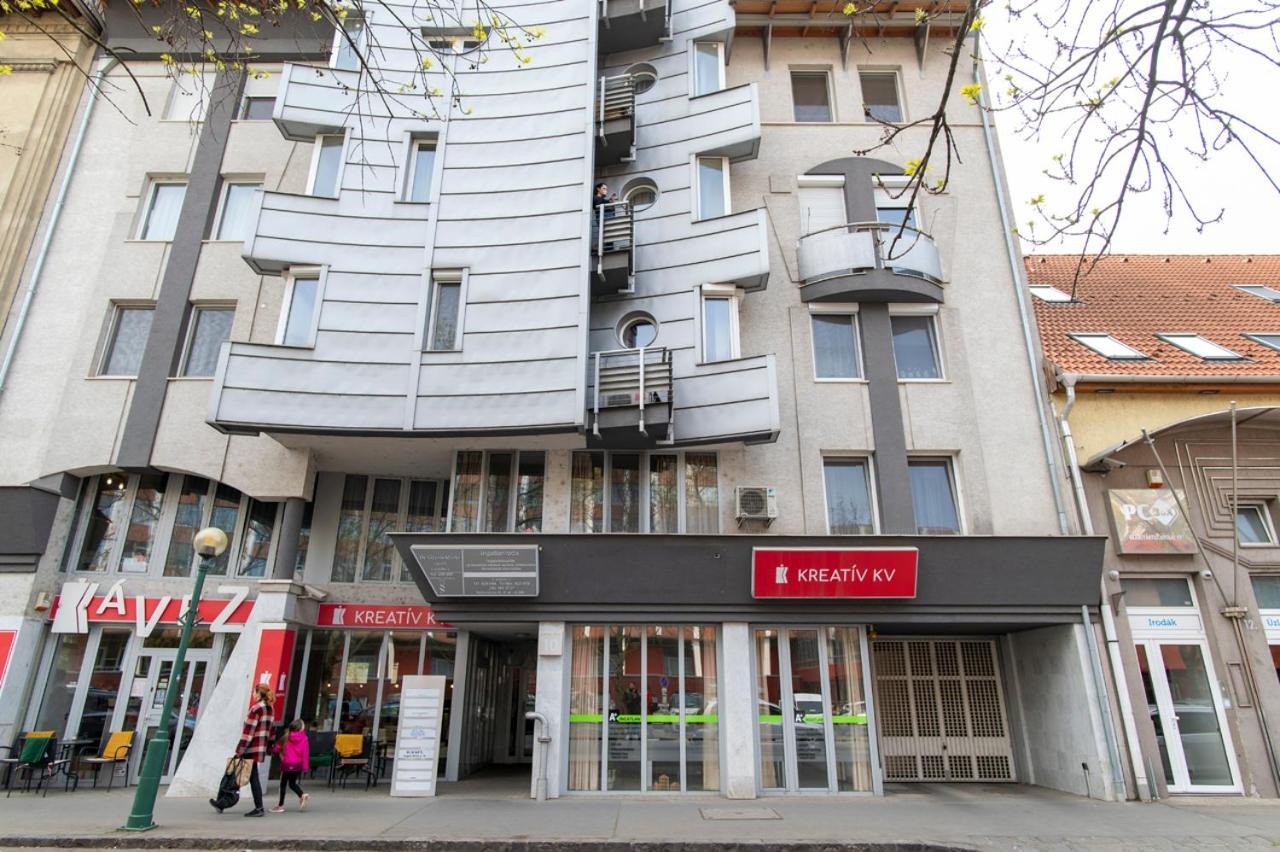 Darling Apartman Segedyn Zewnętrze zdjęcie
